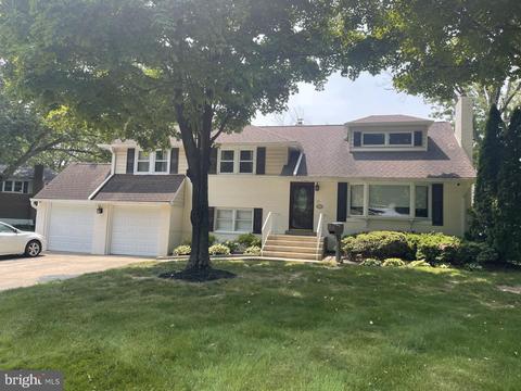 612 Baldwin Ln, Wilmington, DE 19803