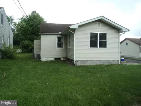 5543 Dupont Pkwy, Smyrna, DE 19977