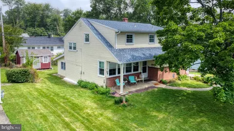 30 Benning Rd, Claymont, DE 19703