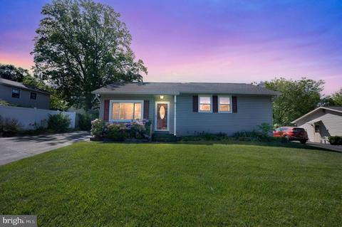 26 Gurnsey Dr, Newark, DE 19713