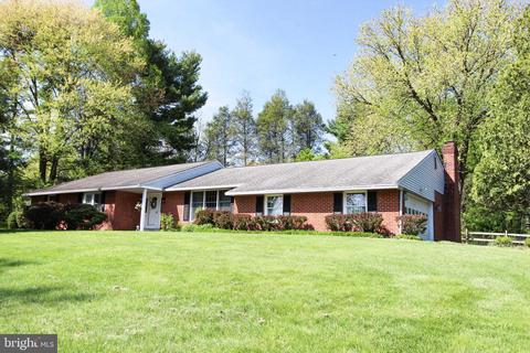 10 Stage Rd, Newark, DE 19711