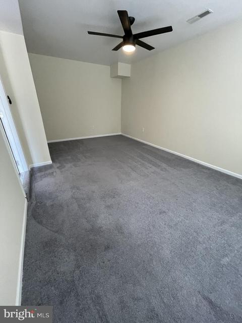 102 Versailles Ct, Newark, DE 19702 photo 6