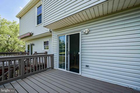 102 Versailles Ct, Newark, DE 19702 photo 32