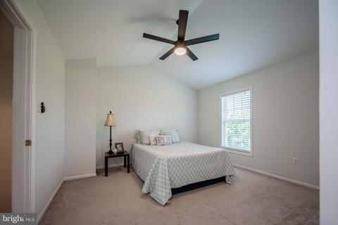 102 Versailles Ct, Newark, DE 19702 photo 22