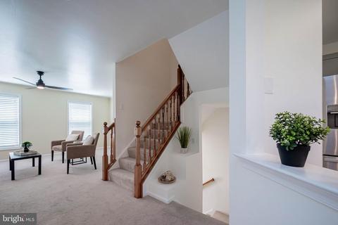 102 Versailles Ct, Newark, DE 19702 photo 10