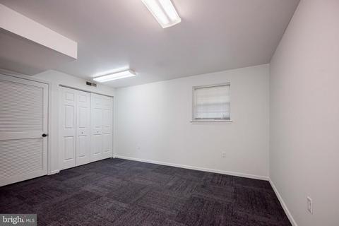 102 Versailles Ct, Newark, DE 19702 photo 8
