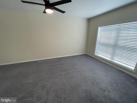 102 Versailles Ct, Newark, DE 19702 photo 5