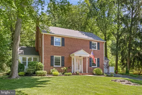 1909 Beechwood Dr, Wilmington, DE 19810