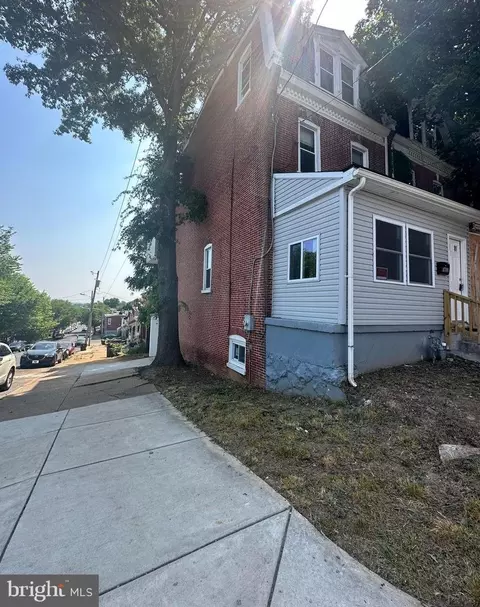 1300 W Sixth St, Wilmington, DE 19805