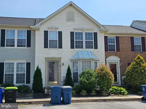 55 Alexis Dr, Newark, DE 19702