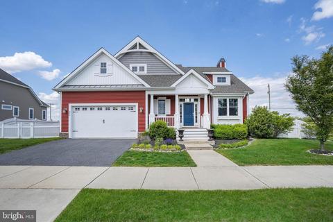 670 Spring Hollow Dr, Middletown, DE 19709