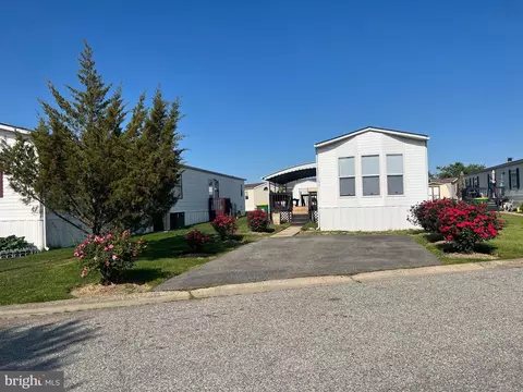 106 Herbert Ct #498, Bear, DE 19701 photo 2
