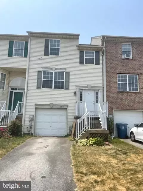 209 Bellwether Ct, Newark, DE 19702