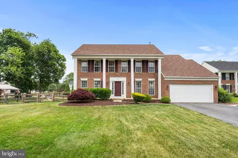 5 S Redspire Ct, Newark, DE 19702