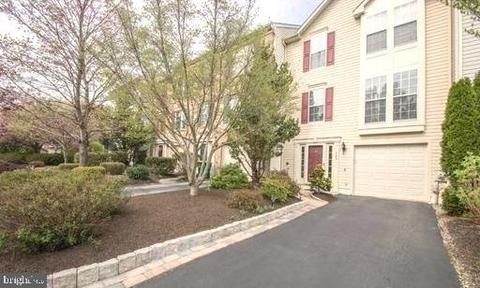 147 Monet Cir, Wilmington, DE 19808