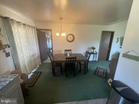 3 Duet Ct, Newark, DE 19713 photo 2