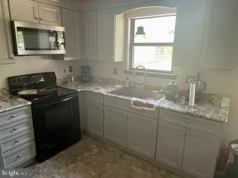 3 Duet Ct, Newark, DE 19713 photo 3