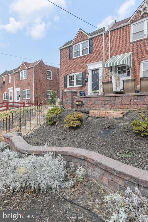 1329 Rodman Rd, Wilmington, DE 19805