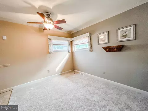 8 Pearson Dr, Newark, DE 19713 photo 7