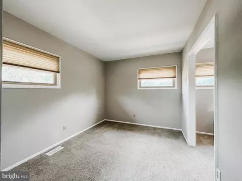 8 Pearson Dr, Newark, DE 19713 photo 21
