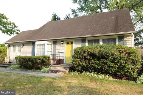 3804 Hutchison Rd, Wilmington, DE 19808