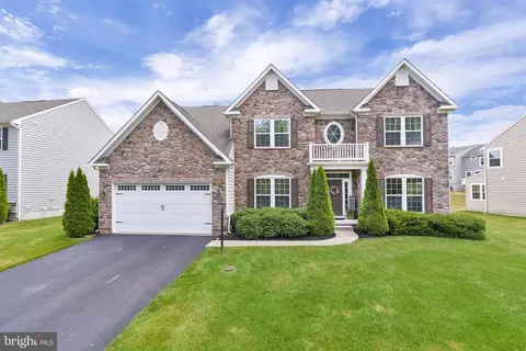 11 Kings Grant Rd, Hockessin, DE 19707