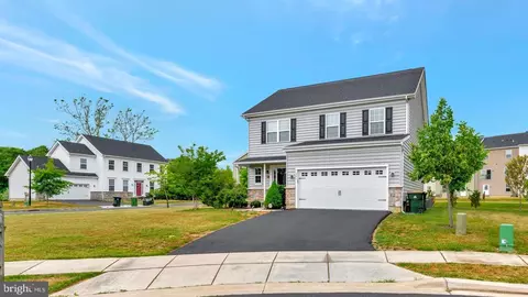 301 Ellis Ct, Newark, DE 19711