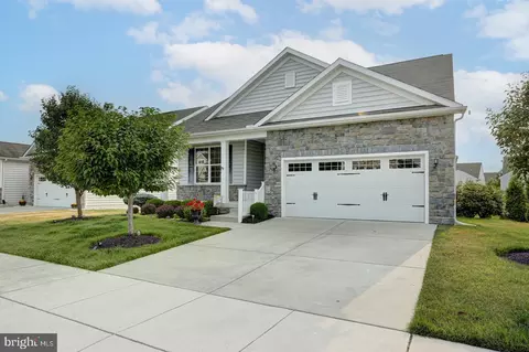 432 Winterberry Dr, Middletown, DE 19709