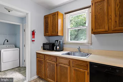 28 Corbit St, Newark, DE 19711 photo 3