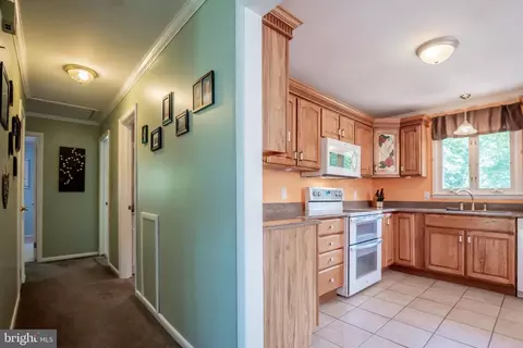 137 Carlotta Dr, Bear, DE 19701 photo 9