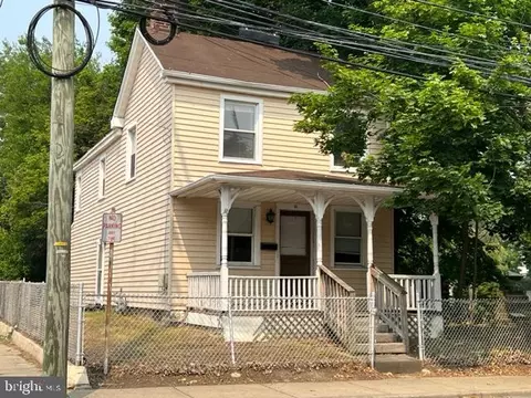 65 N Chapel N, Newark, DE 19711