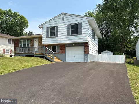 36 Dryden Rd, New Castle, DE 19720