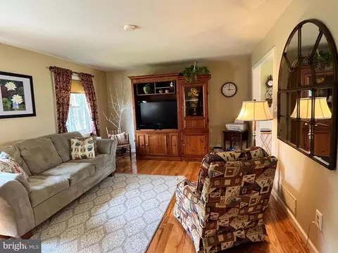 106 N Dover Ct, Bear, DE 19701 photo 16