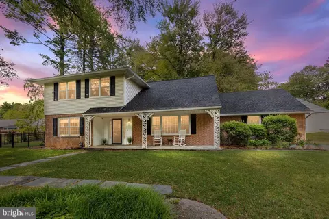1 Ridgewood Cir, Wilmington, DE 19809