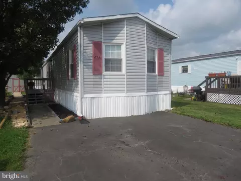 815 Samantha Cir #323, Bear, DE 19701