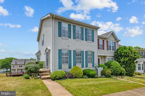 1001 Ridgewood Ct, Newark, DE 19711