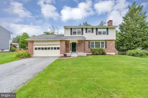 2116 Brandywood Dr, Wilmington, DE 19810