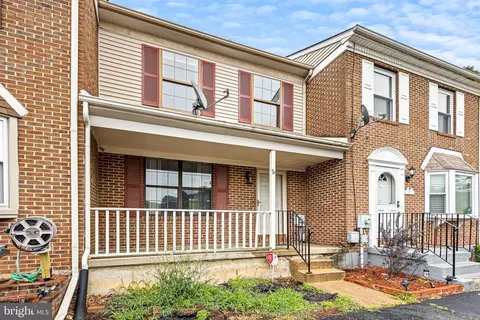 89 Mackenzie Ct, New Castle, DE 19720