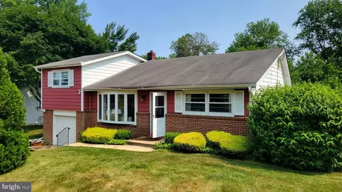204 Wordsworth Dr, Wilmington, DE 19808