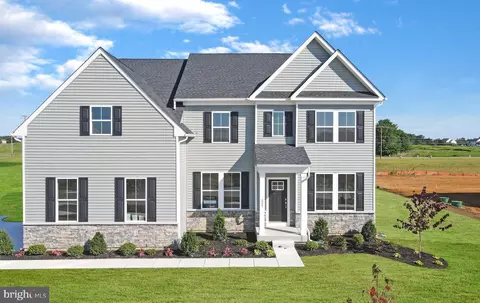 205 Goldleaf Dr E, Middletown, DE 19709