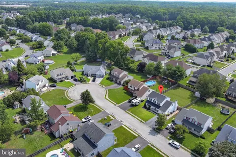 112 Milano Dr, Bear, DE 19701 photo 2