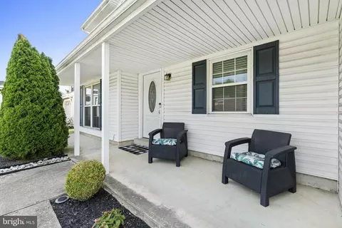 112 Milano Dr, Bear, DE 19701 photo 4