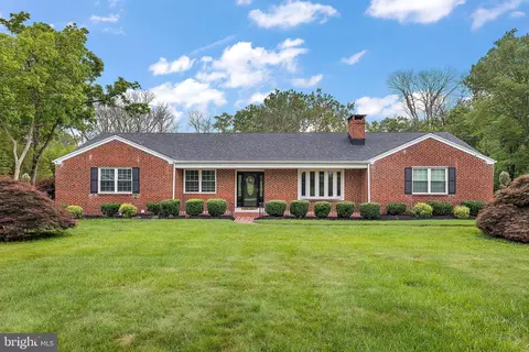 108 Rothwell Dr, Wilmington, DE 19804