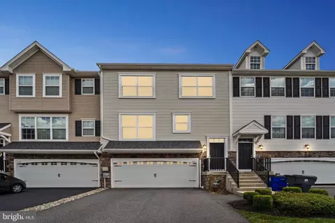 656 Jacobsen Cir #123, Newark, DE 19702