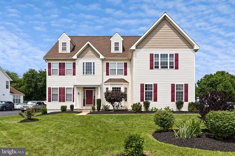 178 Portside Ct, Bear, DE 19701