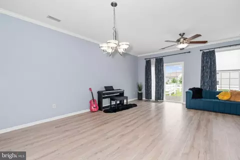 44 Springfield Cir, Middletown, DE 19709 photo 5