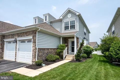 67 Grissom Dr, Bear, DE 19701