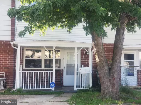 47 Thorn Ln, New Castle, DE 19720