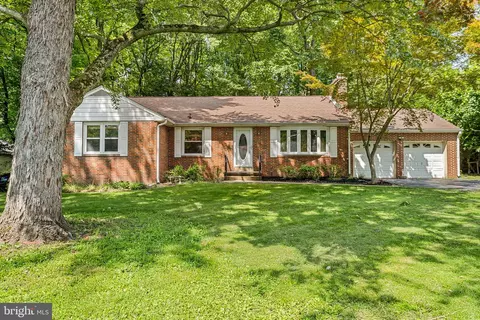 10 Farm Ave, Wilmington, DE 19810