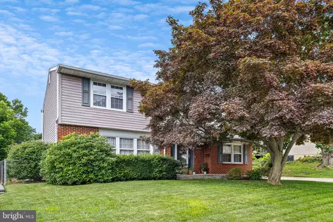 2143 Lori Dr, Wilmington, DE 19808